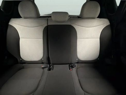 Used 2016 Kia Soul FWD image 16