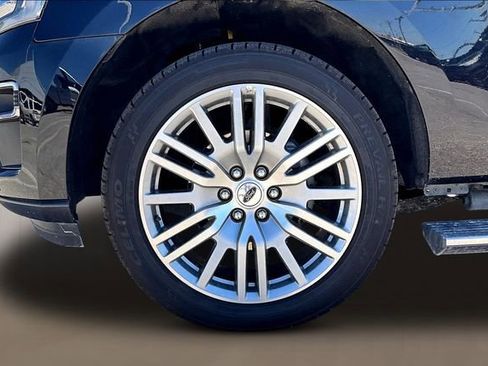 Used 2024 Ford Expedition Limited AWD/4WD image 8
