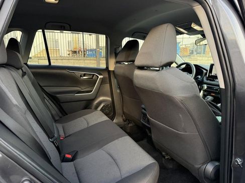 Used 2025 Toyota RAV4 XLE image 11