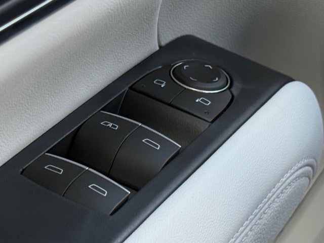 Used 2026 GMC Terrain Denali AWD/4WD image 16