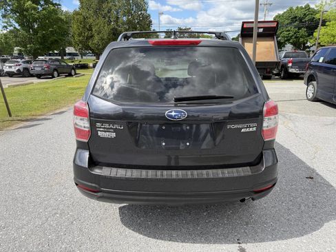 Used 2016 Subaru Forester 2.5i Premium w/ All-Weather Package AWD/4WD image 4