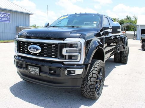 Used 2026 Ford F450 Platinum w/ Platinum Plus Package AWD/4WD image 3