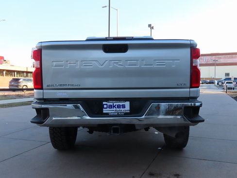 Used 2022 Chevrolet Silverado 2500 LTZ image 6