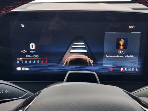 Used 2026 Chevrolet Traverse RS image 16