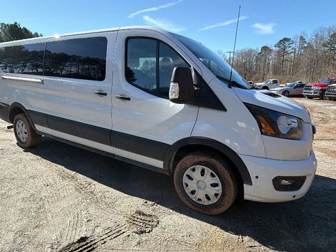 Used 2024 Ford Transit 350 XLT image 5
