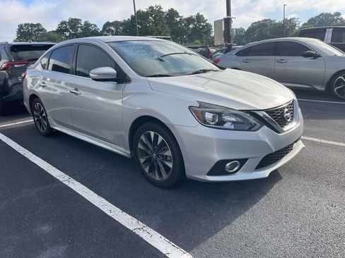 Used 2018 Nissan Sentra SR w/ Technology Package FWD image 1