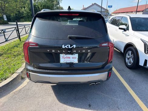 Used 2025 Kia Telluride S FWD image 5