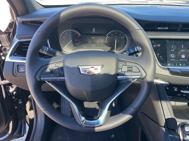 New 2025 Cadillac XT6 Luxury FWD image 19