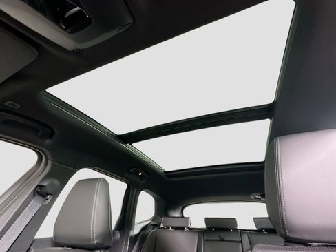 New 2026 BMW X1 xDrive28i w/ Technology Package image 21