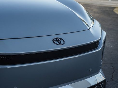 New 2026 Toyota C-HR AWD/4WD image 10