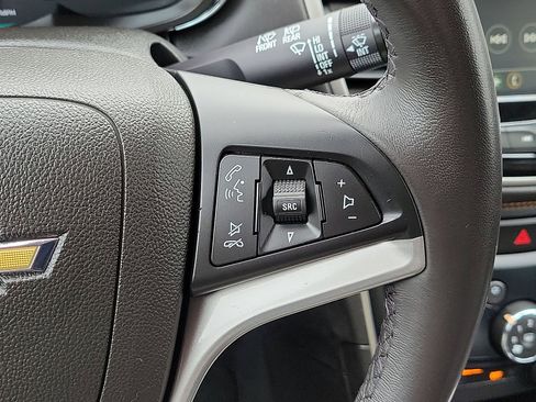 Used 2019 Chevrolet Trax LT w/ LT Convenience Package image 18