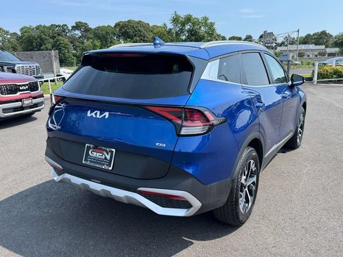 Used 2025 Kia Sportage EX AWD/4WD image 4