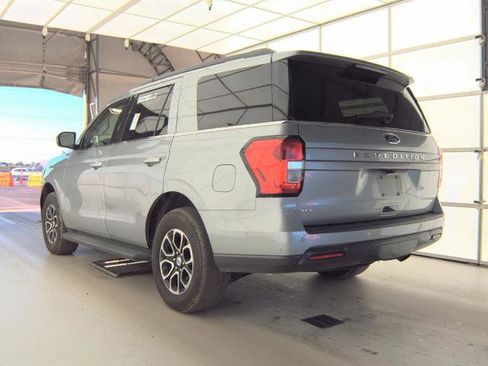 Used 2024 Ford Expedition XLT AWD/4WD image 4