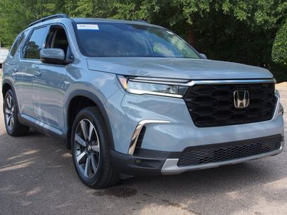 Used 2025 Honda Pilot Touring
