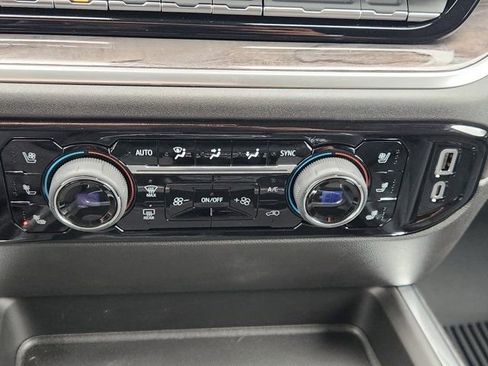 Used 2025 Chevrolet Silverado 2500 LTZ w/ Trail Boss Package image 23