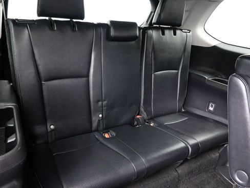 Used 2024 Toyota Grand Highlander AWD image 18