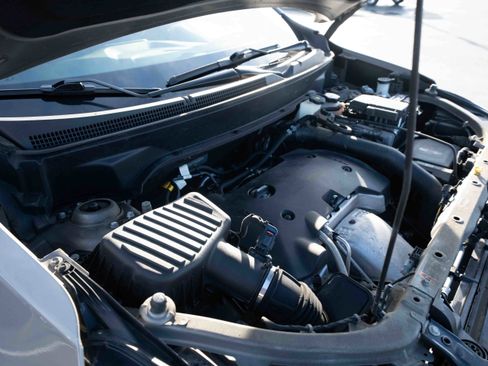 Used 2019 Chevrolet Equinox LT image 33