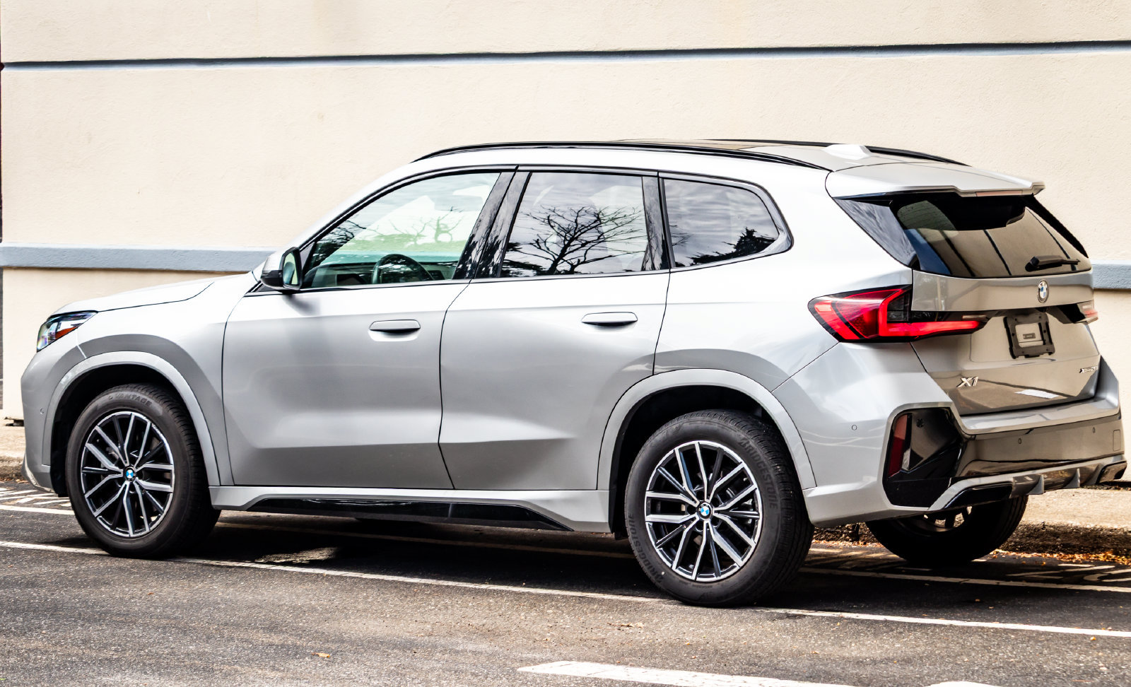 Used 2026 BMW X1 xDrive28i AWD/4WD image 4