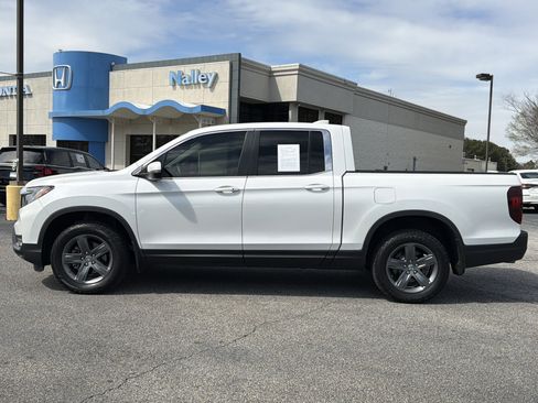 Certified 2023 Honda Ridgeline RTL image 2