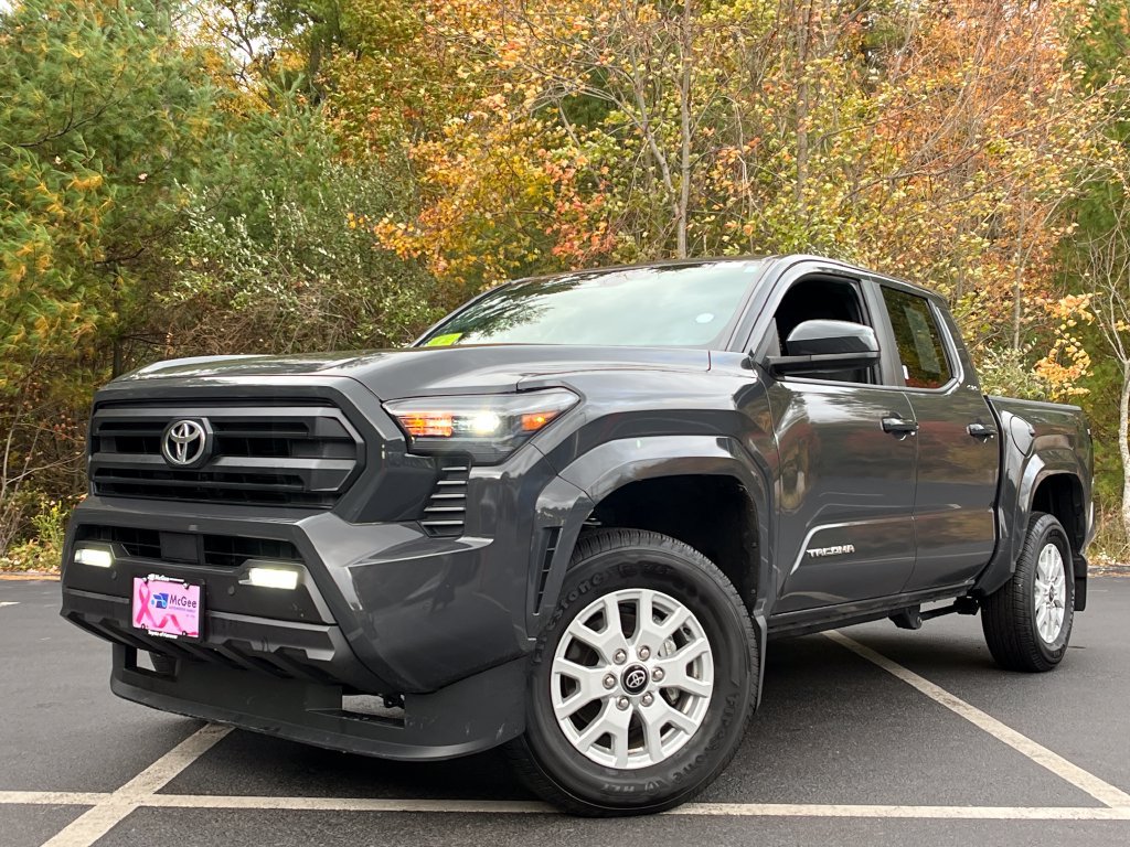 Used 2025 Toyota Tacoma SR5 AWD/4WD 360° Tour