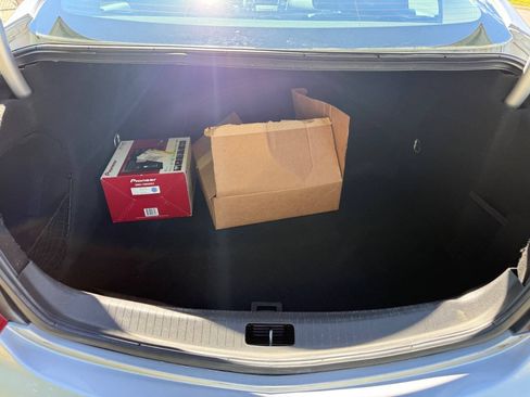 Used 2011 Buick Regal CXL w/ RL4 Preferred Equipment Group FWD image 17