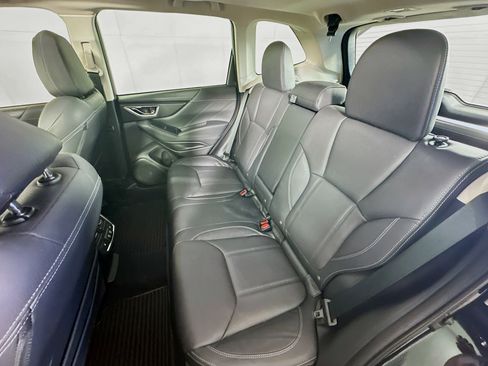 Used 2023 Subaru Forester Touring image 28