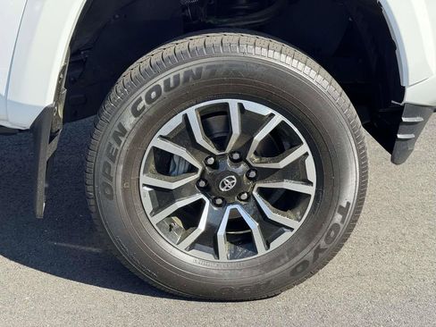 Used 2023 Toyota Tacoma TRD Sport AWD/4WD image 26