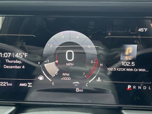 New 2026 GMC Terrain AT4 w/ Convenience Package III image 45