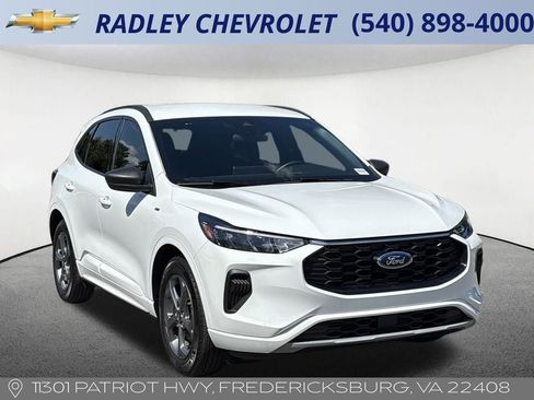 Used 2023 Ford Escape ST-Line w/ Tech Pack #1 image 4