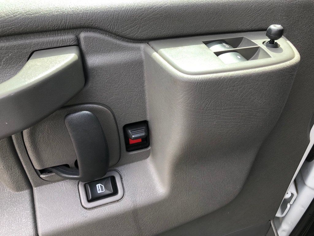 Used 2023 GMC Savana 2500 Extended w/ Driver Convenience Package RWD image 17