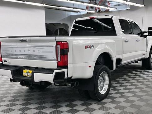 Used 2023 Ford F450 Limited w/ FX4 Off-Road Package AWD/4WD image 12