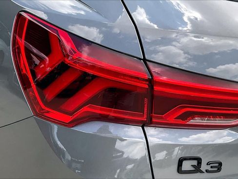 Used 2022 Audi Q3 2.0T Premium Plus AWD/4WD image 29