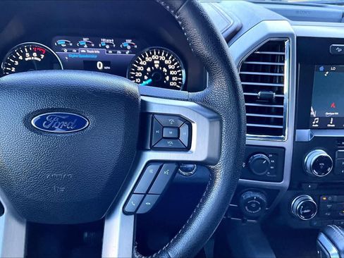 Used 2016 Ford F150 Platinum w/ Technology Package AWD/4WD image 26