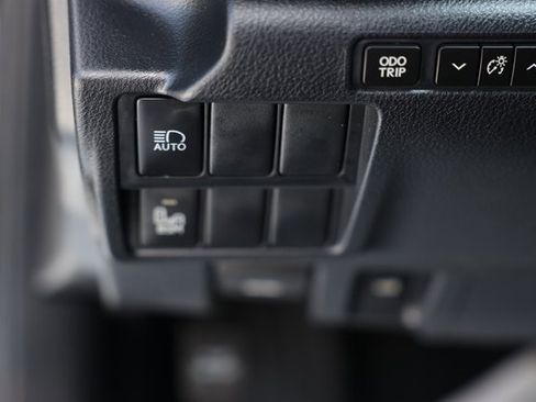 Used 2018 Lexus IS 300 AWD w/ Comfort Package image 13