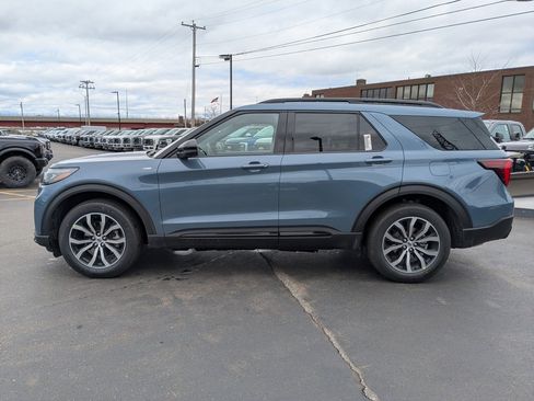 New 2026 Ford Explorer ST-Line image 7