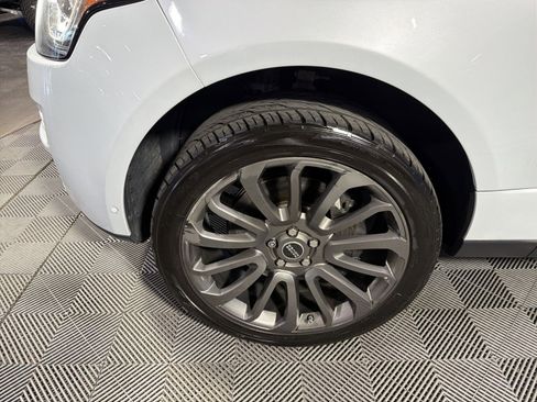 Used 2016 Land Rover Range Rover Supercharged image 23