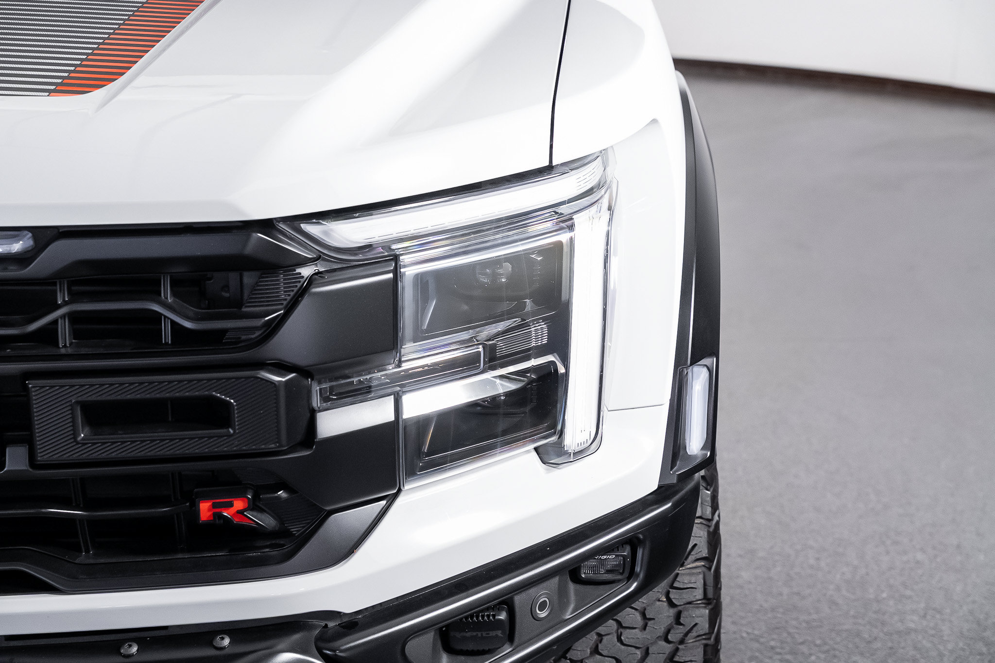 Used 2024 Ford F150 Raptor w/ Equipment Group 803A Raptor R AWD/4WD image 8