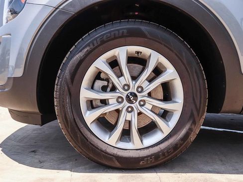 Used 2022 Kia Telluride LX AWD/4WD image 13