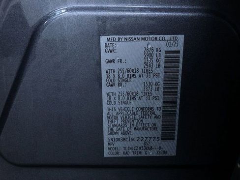 Used 2025 Nissan Pathfinder SV image 35