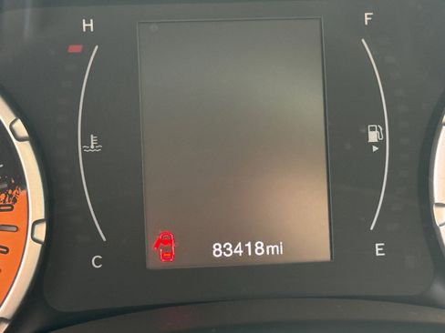 Used 2018 Jeep Renegade Latitude image 7