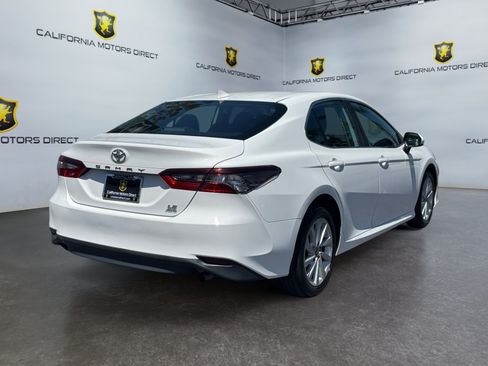 Used 2022 Toyota Camry LE AWD/4WD image 5