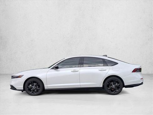 Used 2025 Honda Accord SE image 8