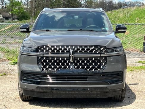 New 2025 Lincoln Navigator L Black Label AWD/4WD image 30