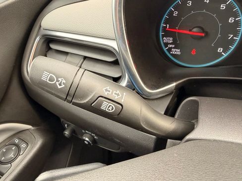 Used 2021 Chevrolet Equinox LS w/ LS Convenience Package AWD/4WD image 20