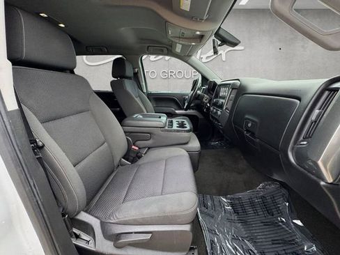 Used 2018 Chevrolet Silverado 1500 LT w/ LT Eassist Package image 24