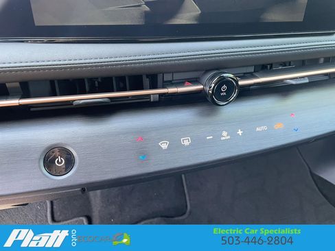 Used 2023 Nissan Ariya AWD image 27