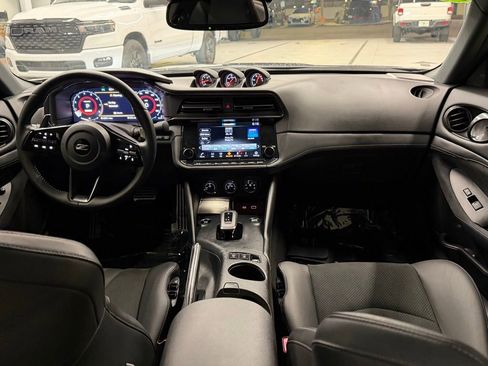 Used 2025 Nissan Z Performance w/ Floor Mat Package image 28