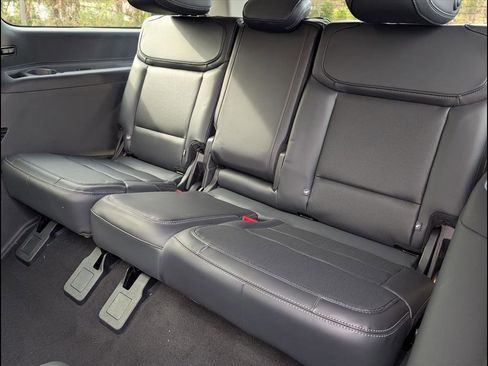 Used 2025 Ford Expedition Max Platinum w/ Driver's Package image 18