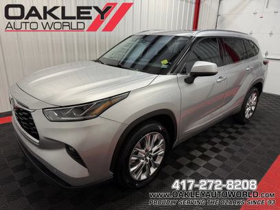 Used 2023 Toyota Highlander Limited