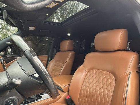 Used 2022 INFINITI QX80 Sensory image 15